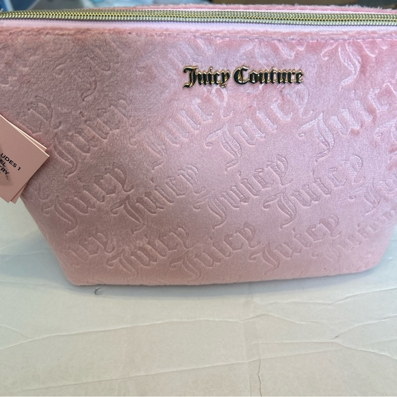 Juicy Couture Baby Pink Soft Cosmetic Travel Makeup Bag W/ 1 Toiletry Bottle - Picture 3 of 10